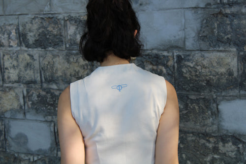 Amor vest in off white (PREORDER)