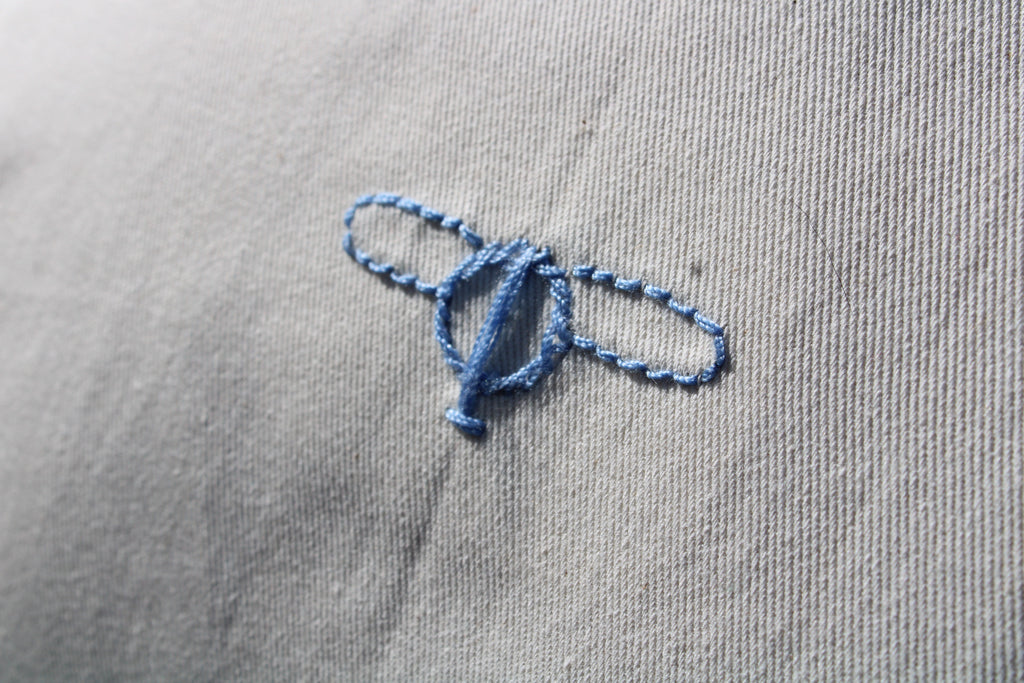 Amor vest in off white (PREORDER)
